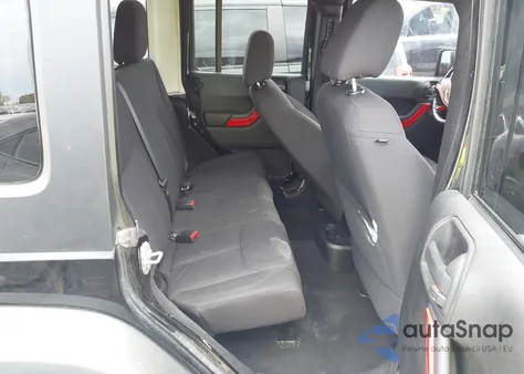 2013 Jeep Wrangler Unlimited Sport из США, поврежденный, VIN 1C4HJWDG1DL520898